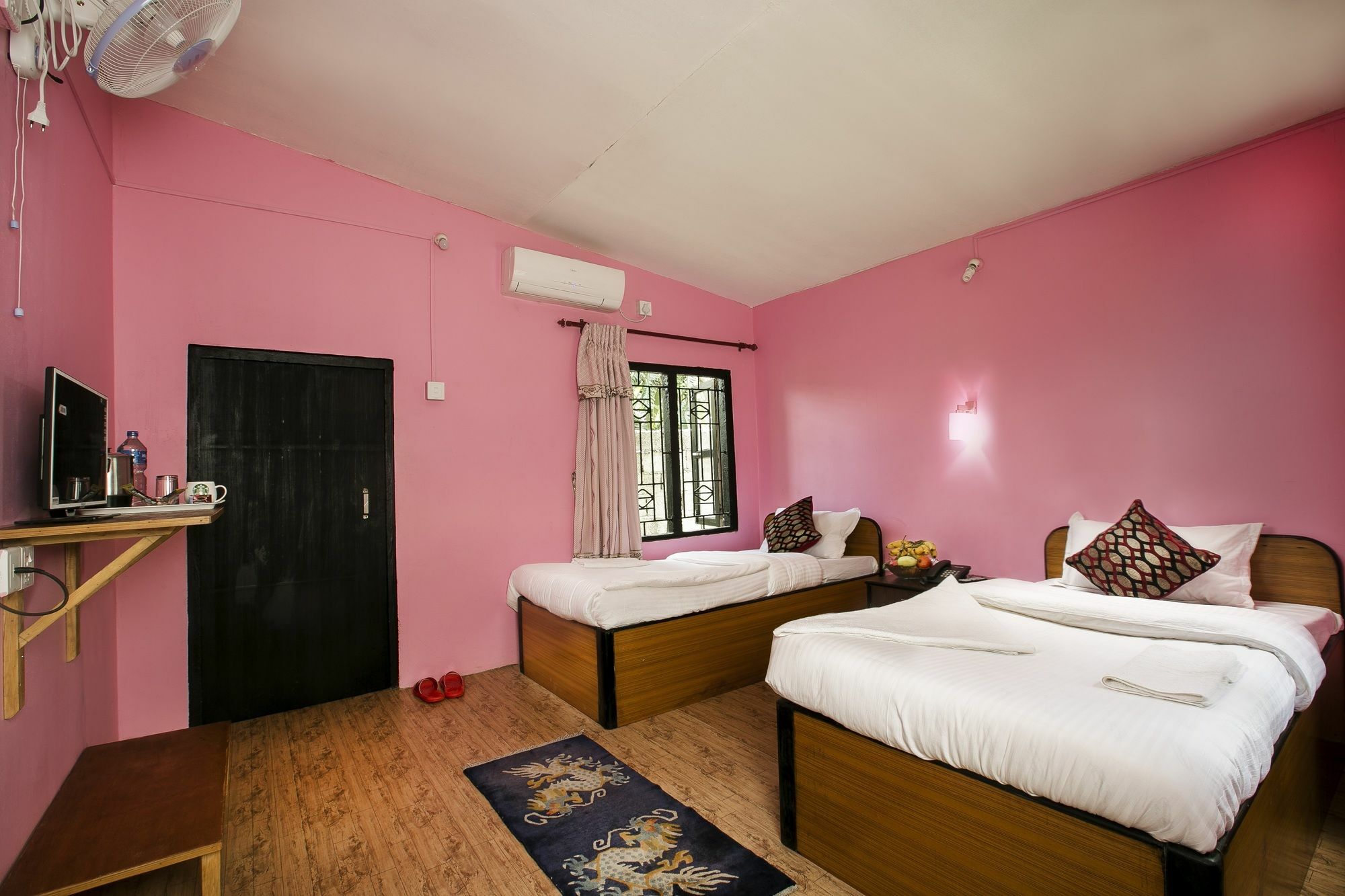 Sauraha Nana Hotel Exteriör bild